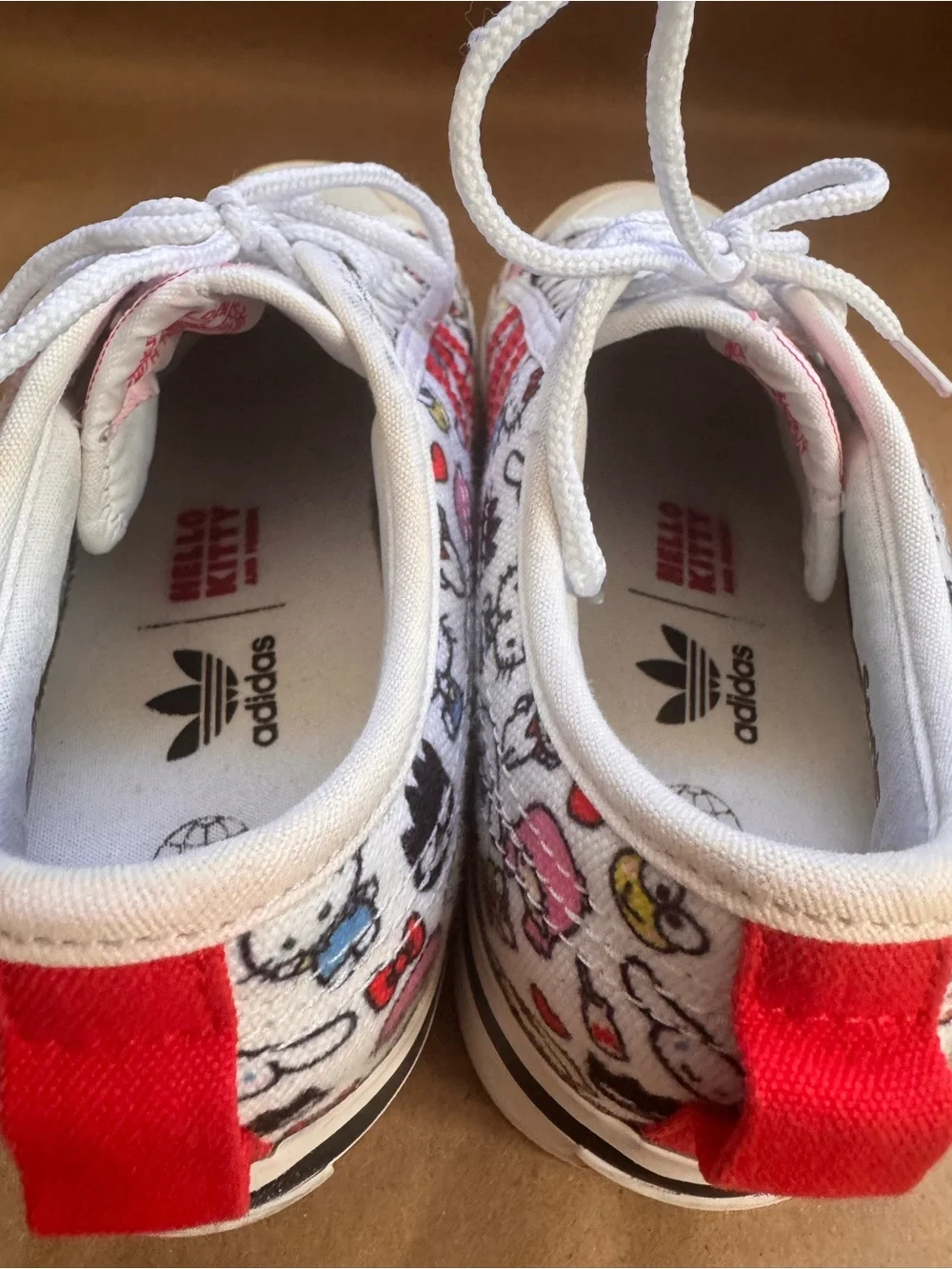 Adidas x Hello Kitty Nizza Platform Junior Hello Kitty & Friends Sneaker Y6/W7.5 - Picture 6 of 7